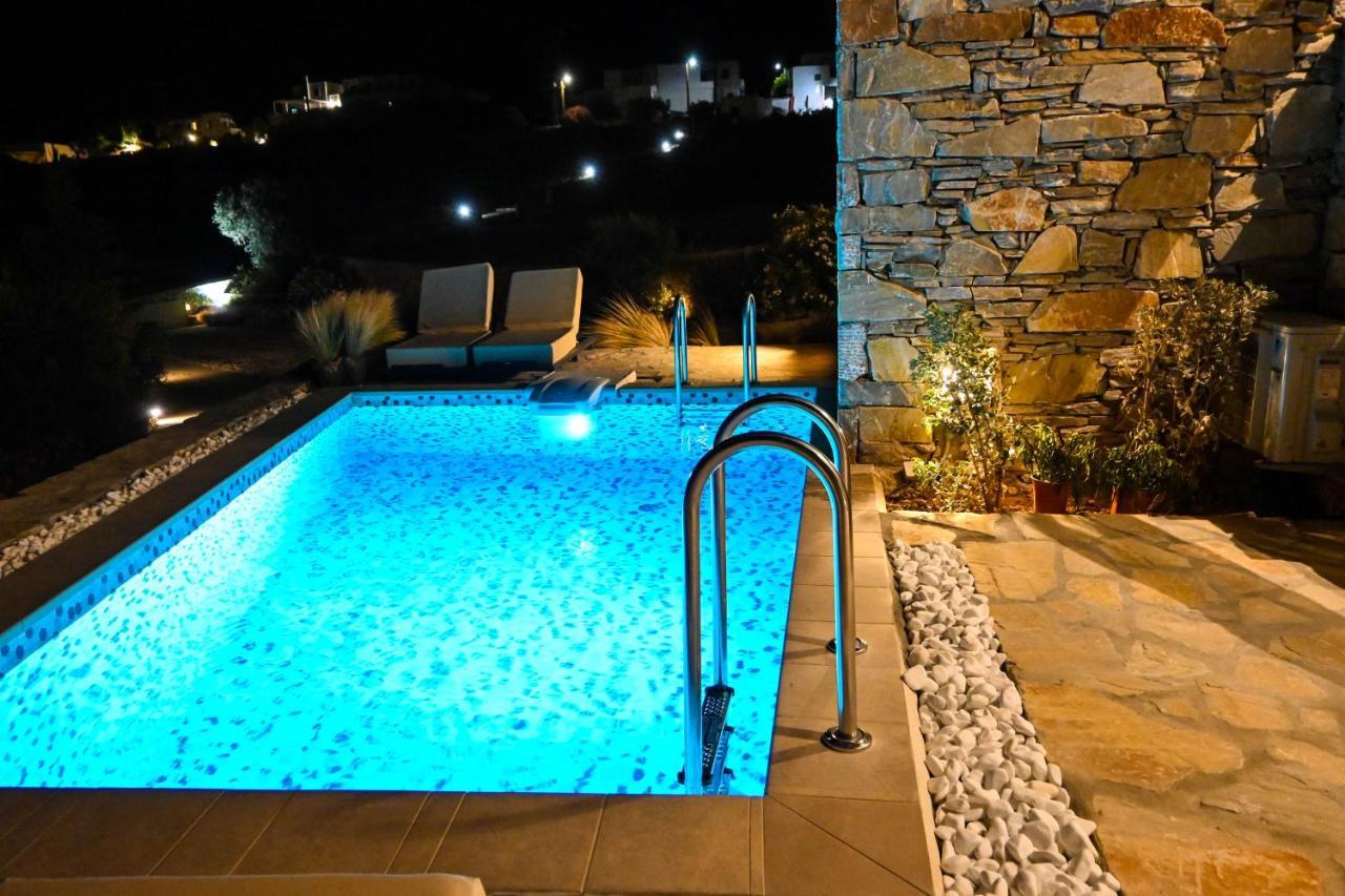 Schinoza Luxury Suites Schoinoussa Exterior foto